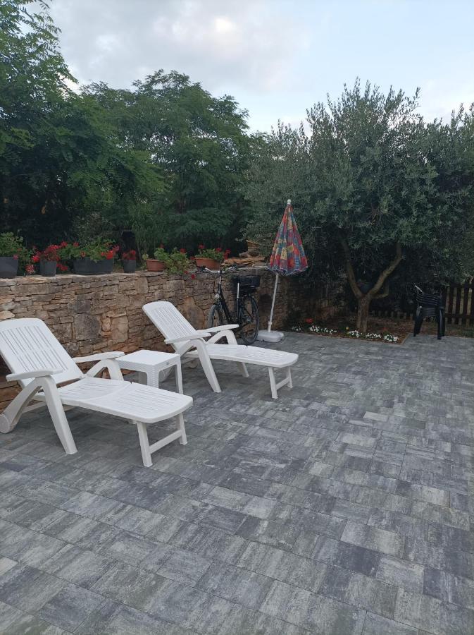 Private Accommodation Kanegra Umag Exterior foto